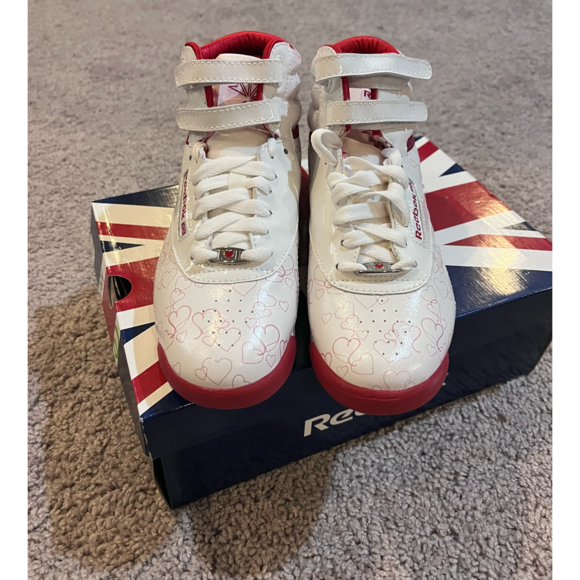 Reebok Freestyle HI high Valentine’s Day Shoes Sneakers Heart white Women’s 8 - Picture 4 of 8